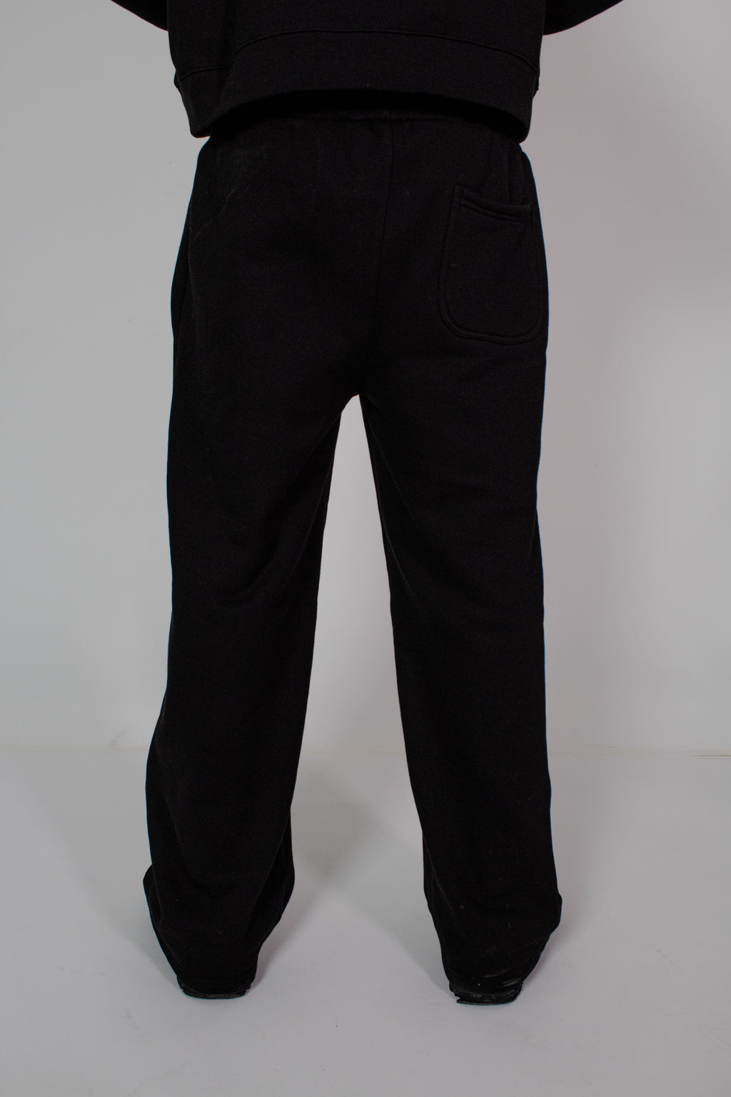 BLACK PANTS ESSENCE VAMARA